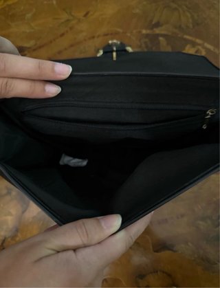 Borsa Stradivarius nera con rose
