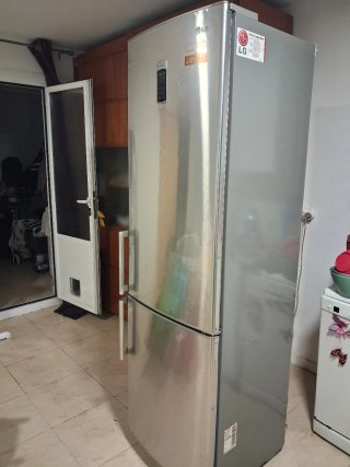 Frigorífico LG No Frost 331L A+ INOX PLATA OSCURO