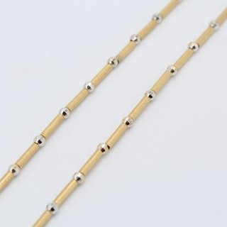 Cadena de oro combinado de 18k. Peso: 12.98 gr.