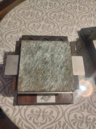 Parrillas de piedra volcánica para asar