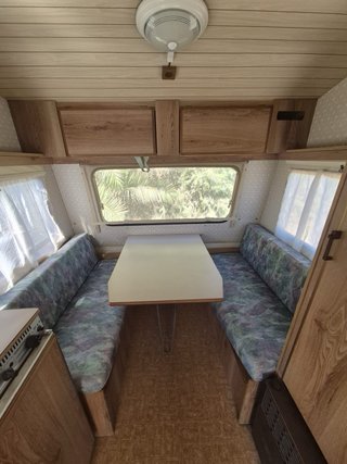 Caravana Burstner -750kg