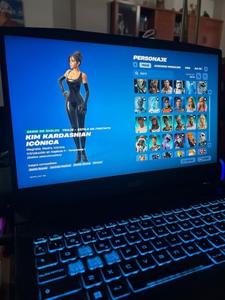 Fortnite C3enT4 EXCLUSIVA con 104 trajes