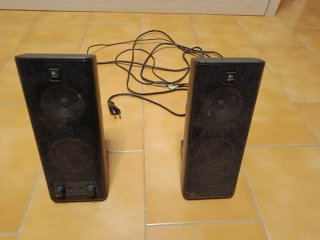 Altavoces Logitech Negros