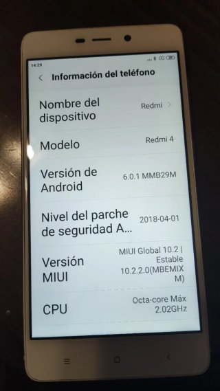 Xiaomi Redmi 4 Blanco con funda