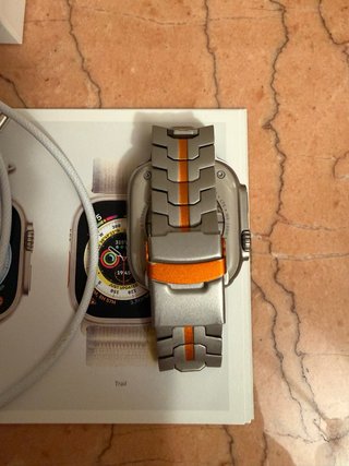 Apple Watch Ultra 1ª Gen Plata y Naranja