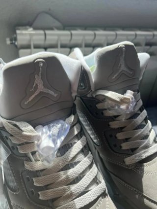 Jordan 5 Wolf Grey