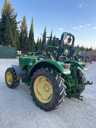 Tractor John Deere 5055 E