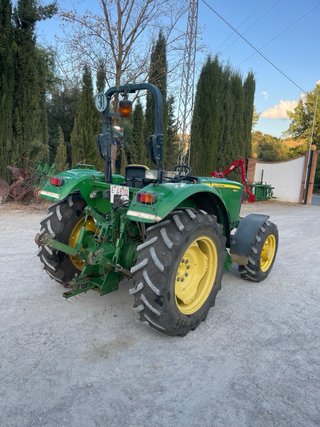 Tractor John Deere 5055 E