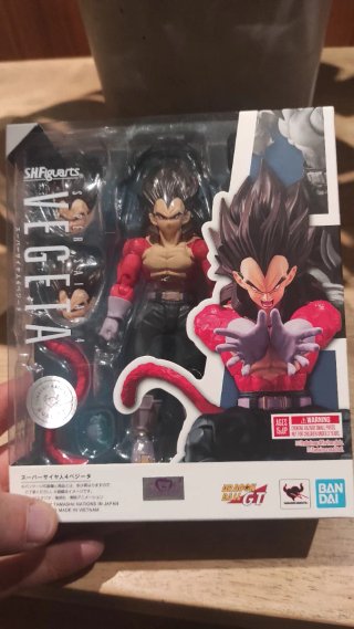 SH Figuarts Vegeta SSJ4 Dragon Ball GT