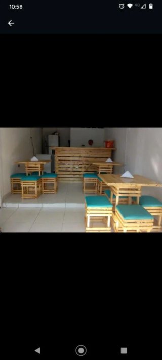 Mesas y bancos para bar , hogar o finca