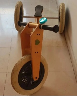 Triciclo de madera desmontable