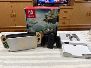 Nintendo Switch OLED Tears of the Kingdom + juego