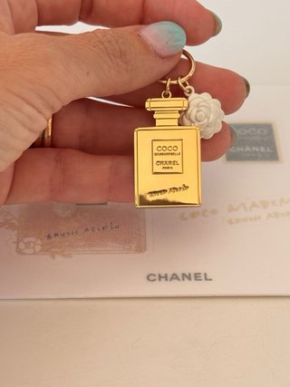 Chanel Coco Mademoiselle Crush Absolu Charm