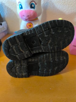 Botas negras talla 27, dos pares de botas