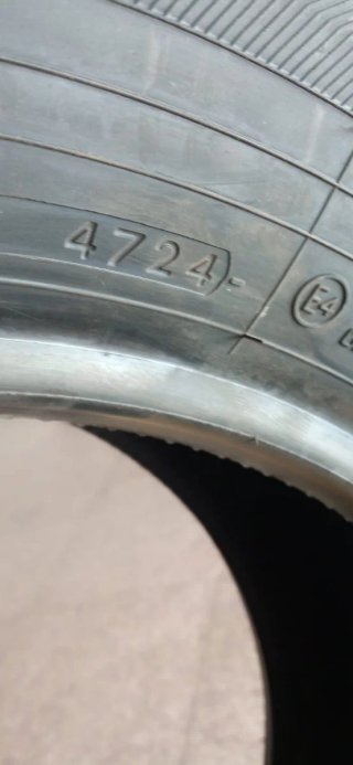 Neumáticos Yokohama nuevos 265/65 R17
