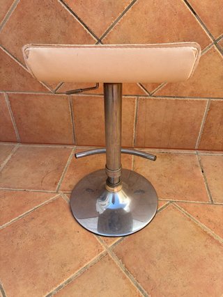 Taburete Alto Plateado y Blanco