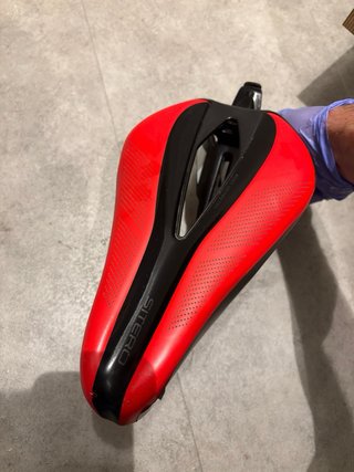 Sillín Specialized Sitero Rojo con portabidón