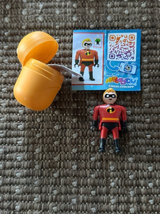 Figura Mr. Increíble Kinder Sorpresa Disney