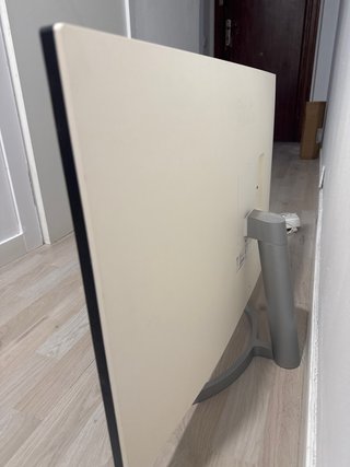 Monitor LG Negra y Gris