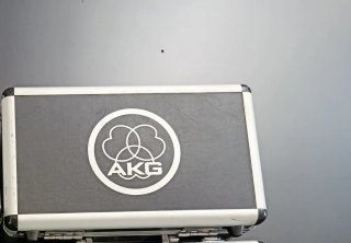 Micrófono AKG C 1000 S con maletín