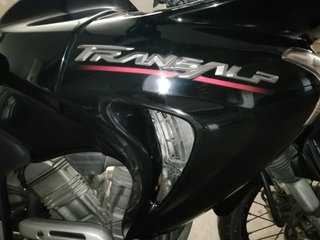 Honda Transalp XL650V Negra