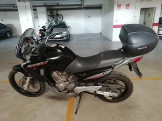 Honda Transalp XL650V Negra