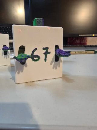 Juego 67 3D Manos