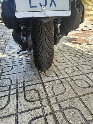 Yamaha XMAX 300 Tech Max Negra/Gris
