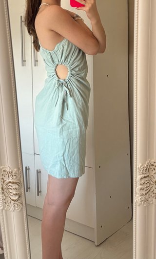 Vestido corto asimétrico verde agua / menta claro