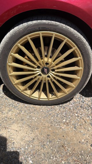 Llantas Ford 19” 5x108 Doradas