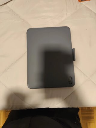 Funda Logitech Slim Folio iPad 10ª Gen