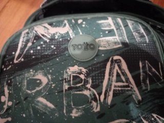 Mochila escolar Totto con carrito