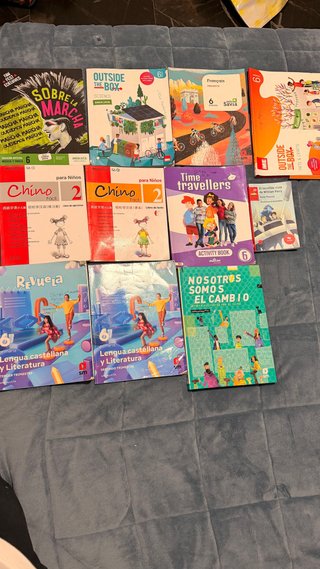 Libros 6 primaria Agora Granada College