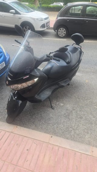 Suzuki Burgman 200cc Negra