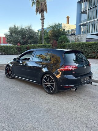 Volkswagen Golf GTI PERFORMANCE