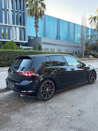 Volkswagen Golf GTI PERFORMANCE