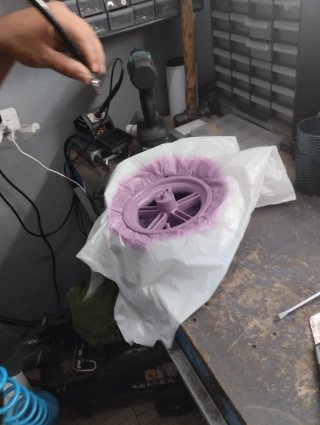 Patinete eléctrico modificado blanco con morado