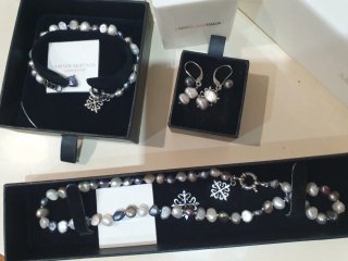Conjunto Joyas Amaya Arzuaga Perlas Cultivadas