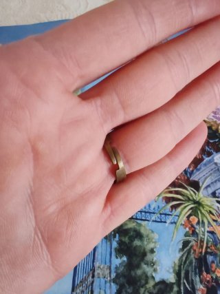 Anillo Flor Bronce y Bola cerámica