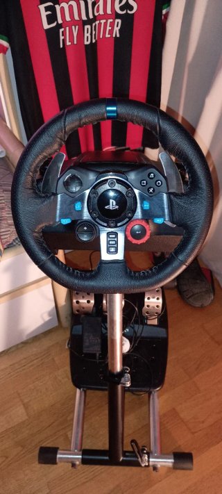 Volante Logitech G29 + Supporto Pieghevole PS4/PS5