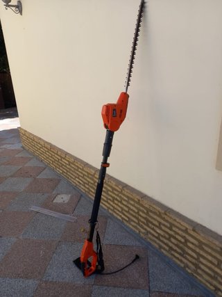 Cortasetos Eléctrico Black+Decker