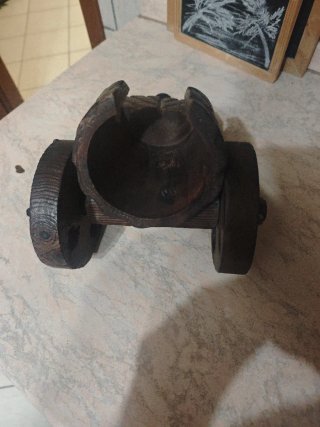 Porta bottiglia in legno lavorato a mano