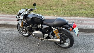 Triumph Thruxton 1200 R