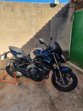 CFMOTO 650 NK black edition