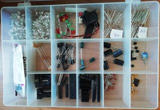 Lotto Componenti Elettronici – LED, Resistenze