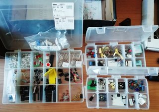 Lotto Componenti Elettronici – LED, Resistenze