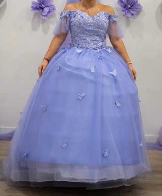Vestido de 15 años Lila con Mariposas