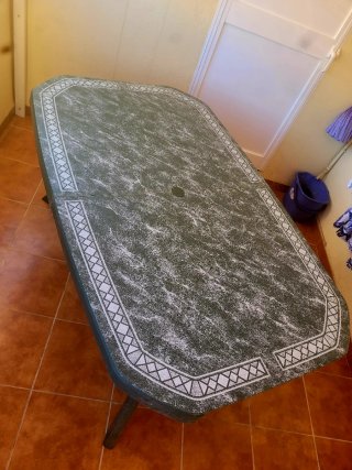 Mesa de terraza de resina