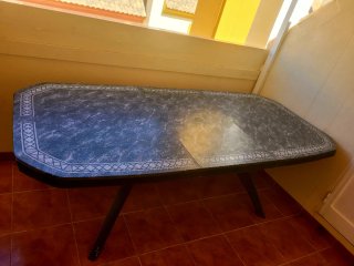 Mesa de terraza de resina