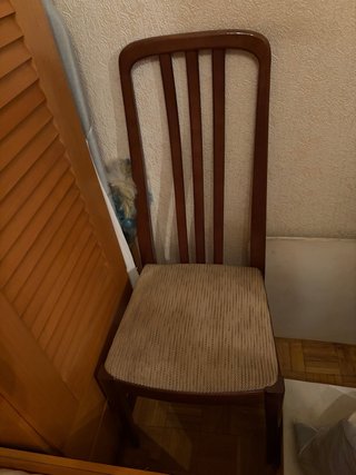 Sillas de salón madera y tela 5ud